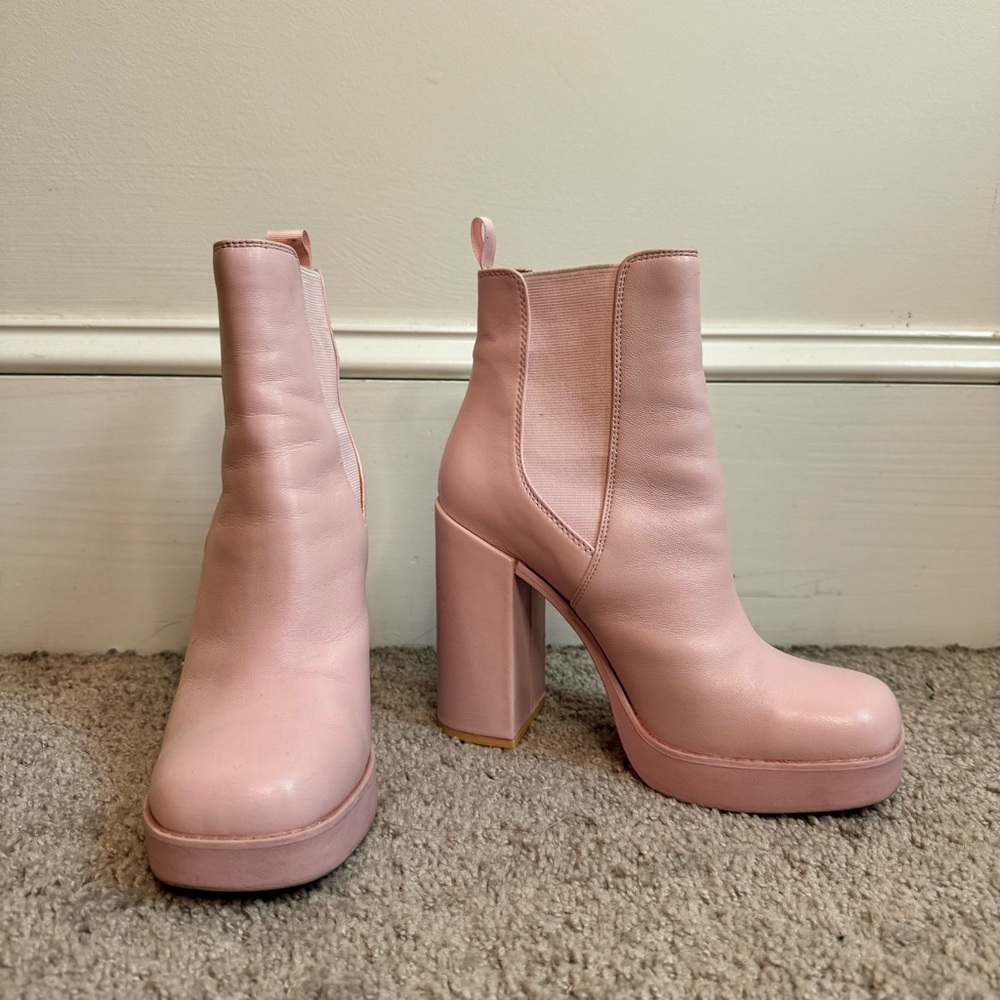 Steve Madden Pink Heeled Chelsea Boots